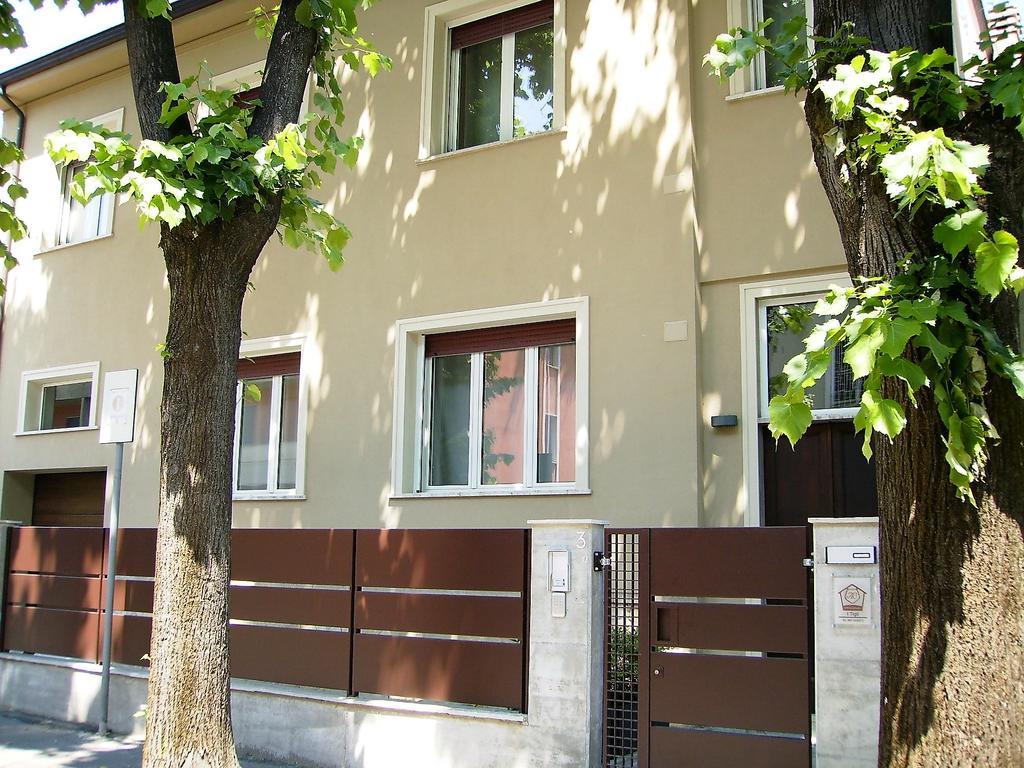 I Tigli Guest House Piacenza Luaran gambar